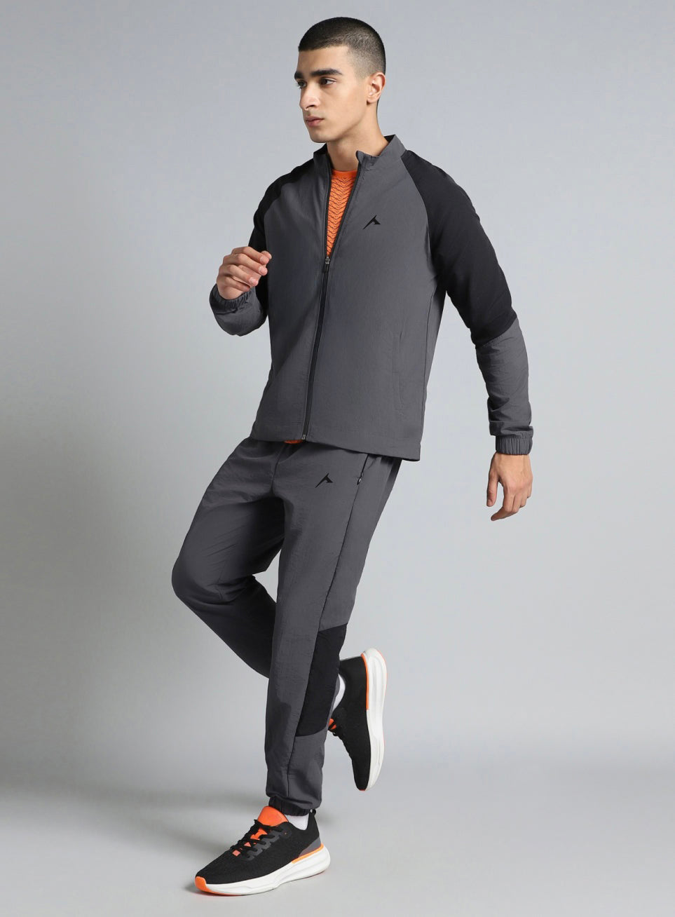 Mens Run Forward Tracksuit